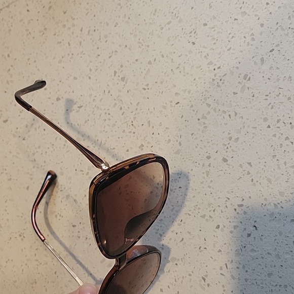 H Halston Eyeglasses - Picture 7 of 7